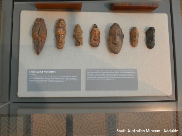 squattingmanstrbagthery-4c