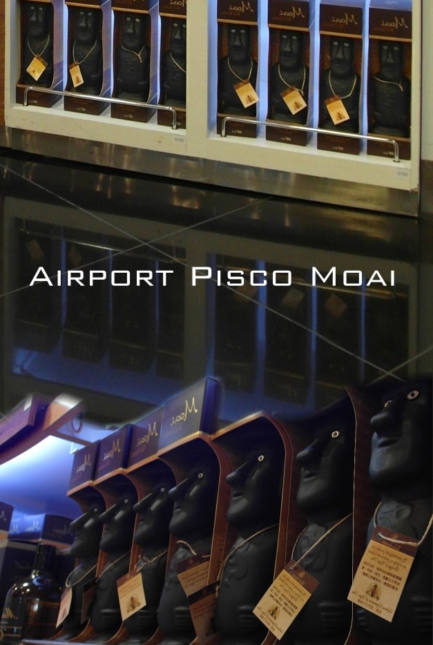 ChileAirportMoai-31a