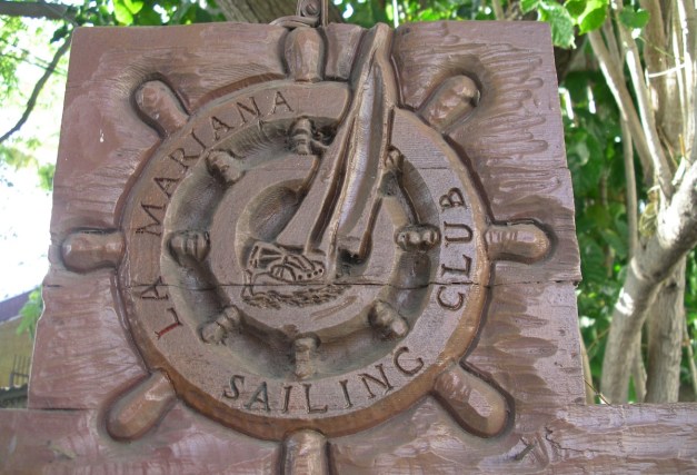 LaMarianaFrontSignTiki-29