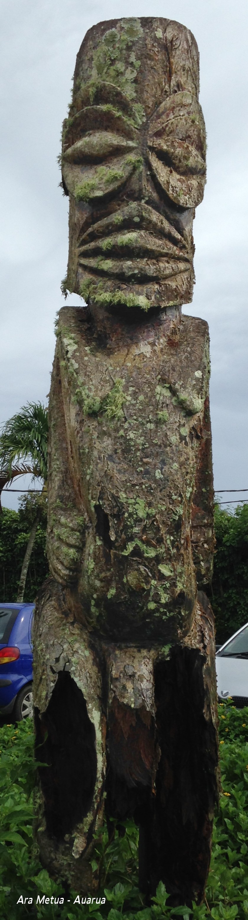 Tiki Rotten Tiki on Decay / Road Side Tiki – Ara Metua, Avarua, Rarotonga, Cook ...
