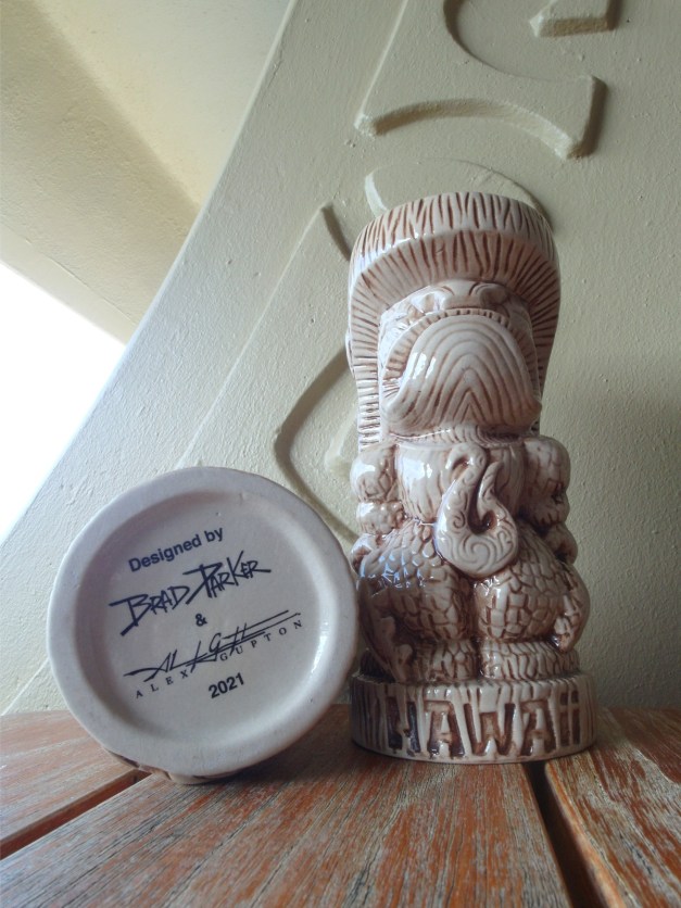 BradPTikiMugDonBeach-5