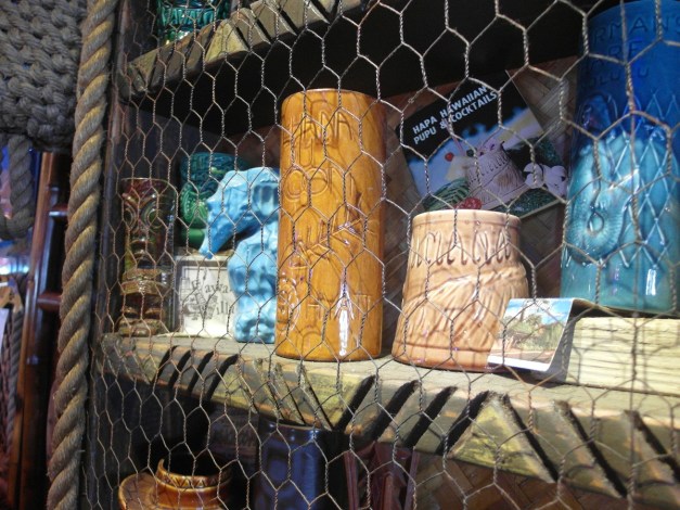 LamarianaMugsToJeep-4